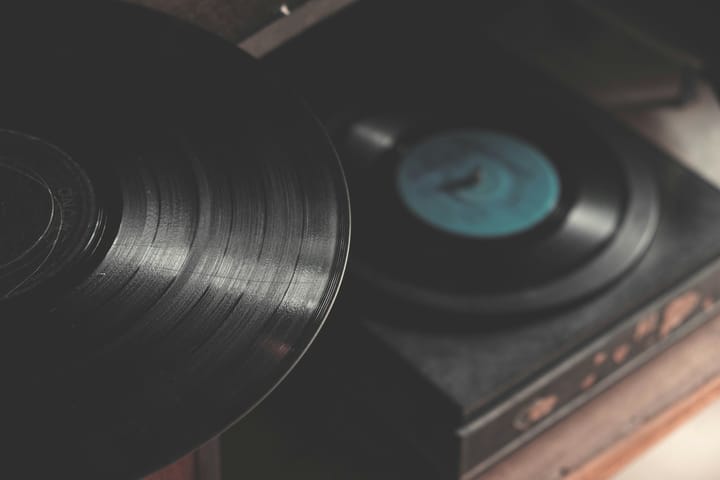 Guía-tutorial práctica: de Spotify/Tidal a tu nube musical libre